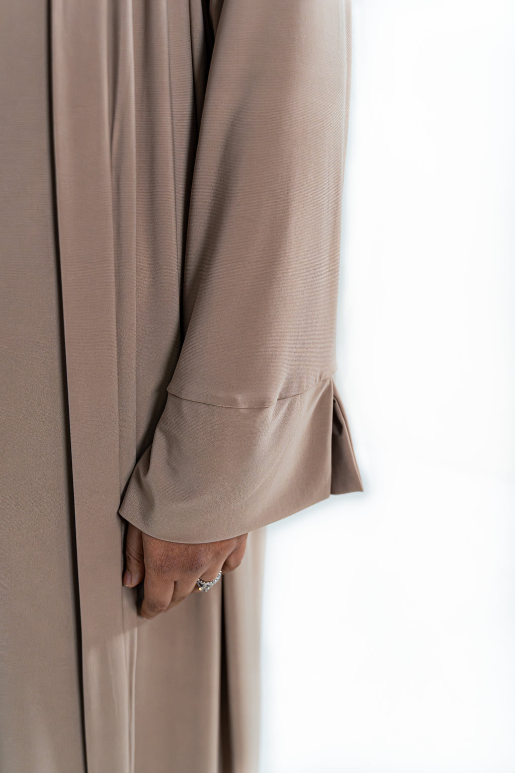 Essentials Abaya (Clay)