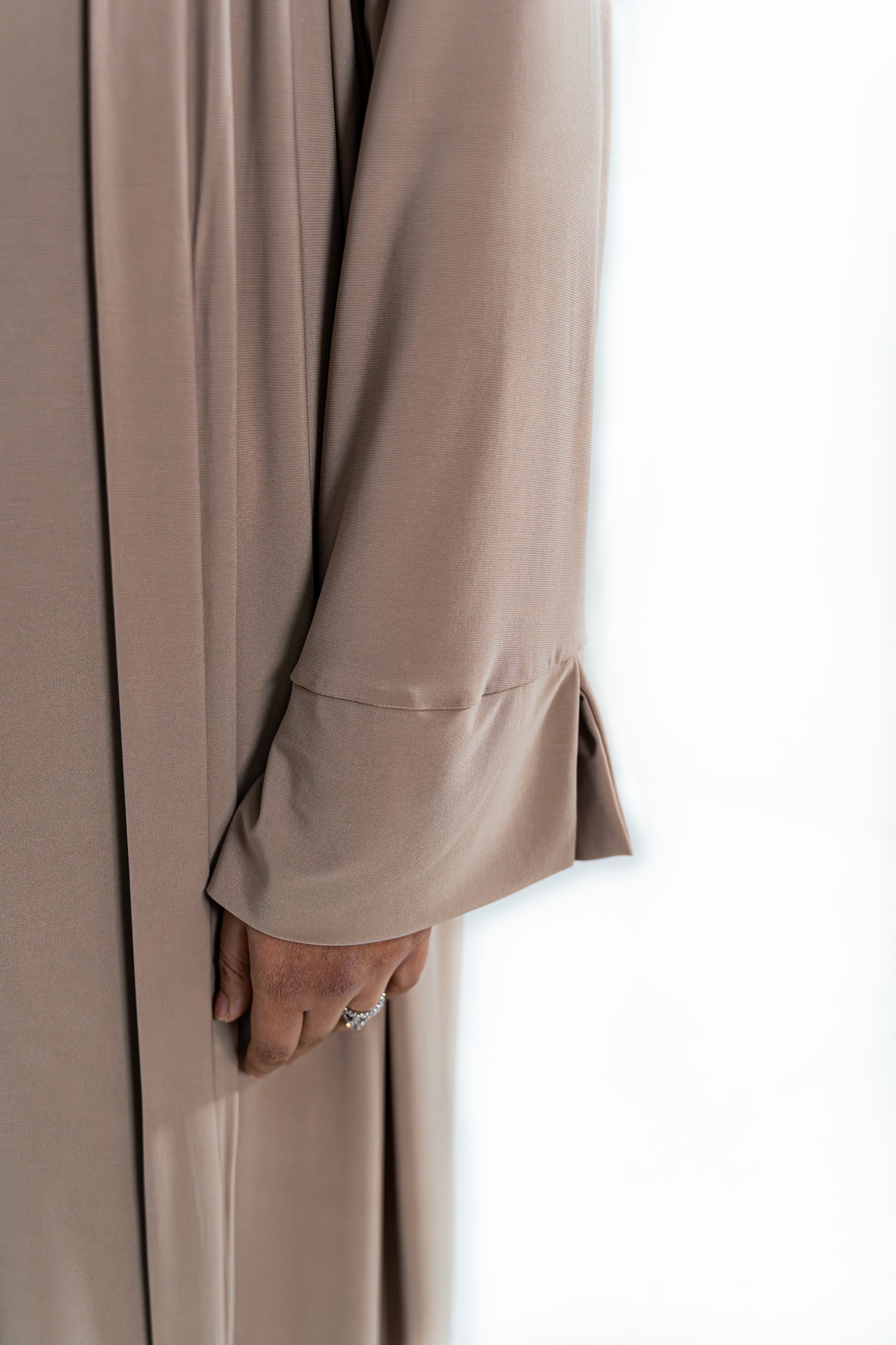 Essentials Abaya (Clay)