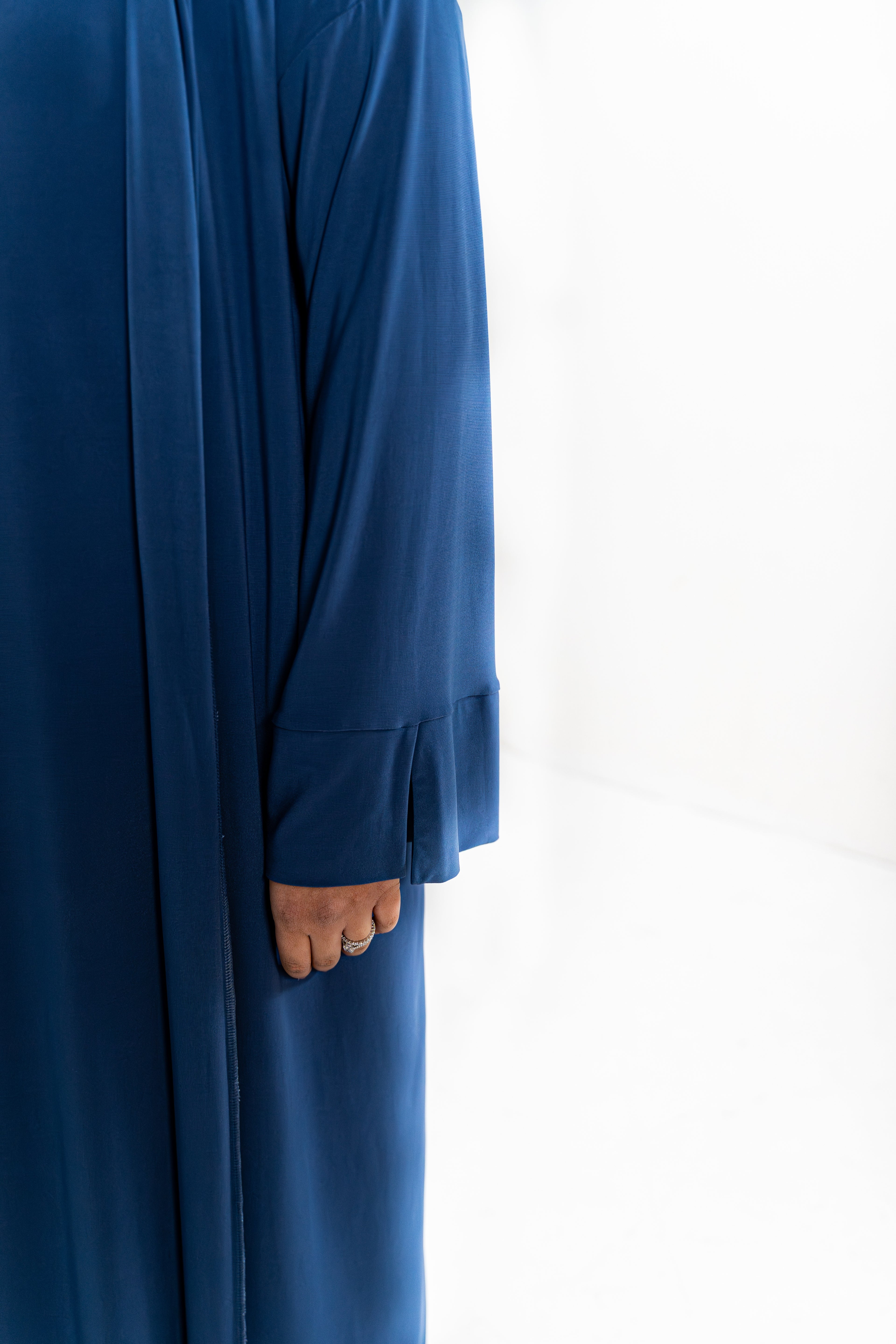 Essentials Abaya (Midnight Blue)